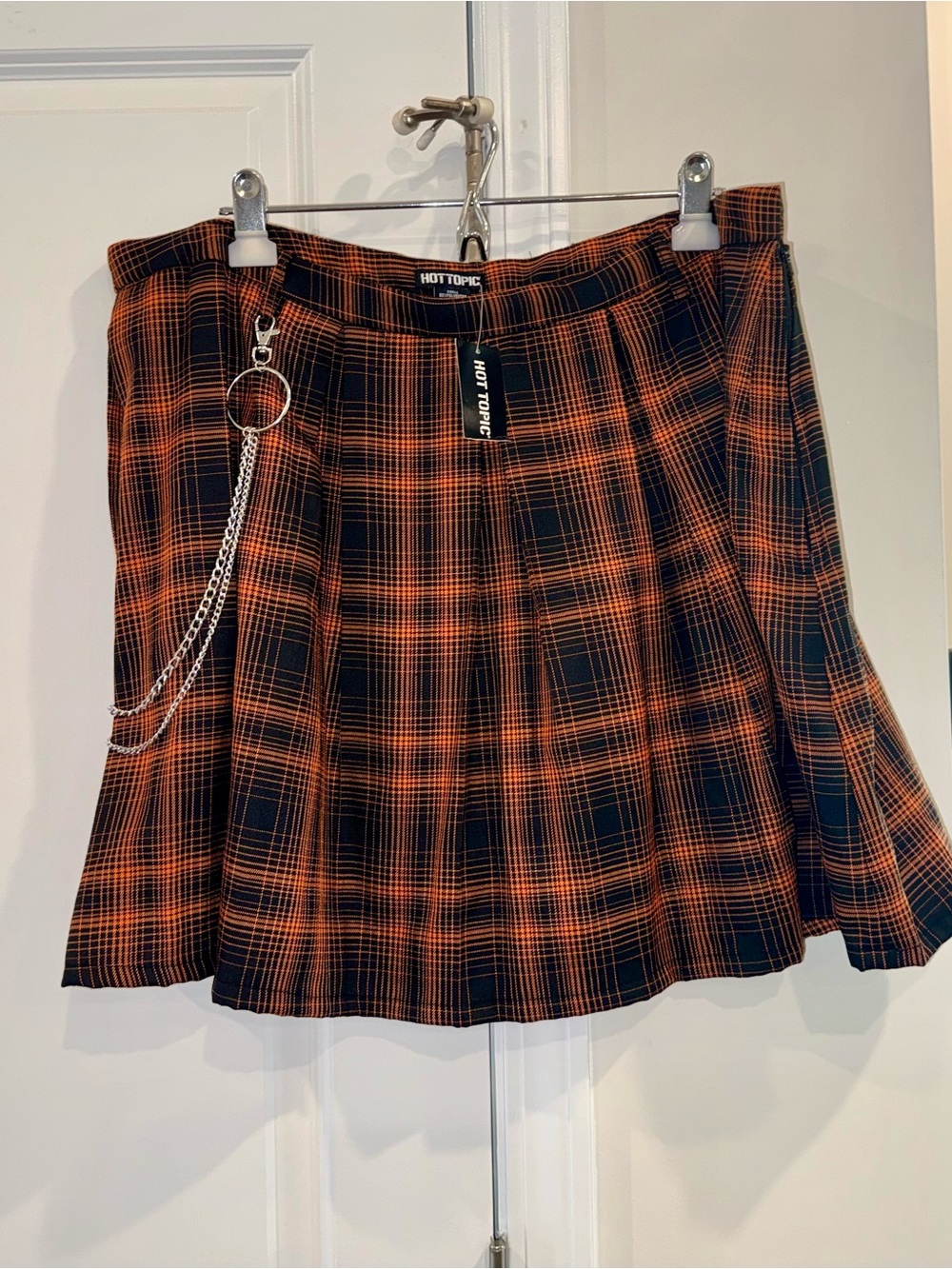 Hot Topic Orange/Black Plaid Mini Skirt with Chain Detail Size 2XL Halloween